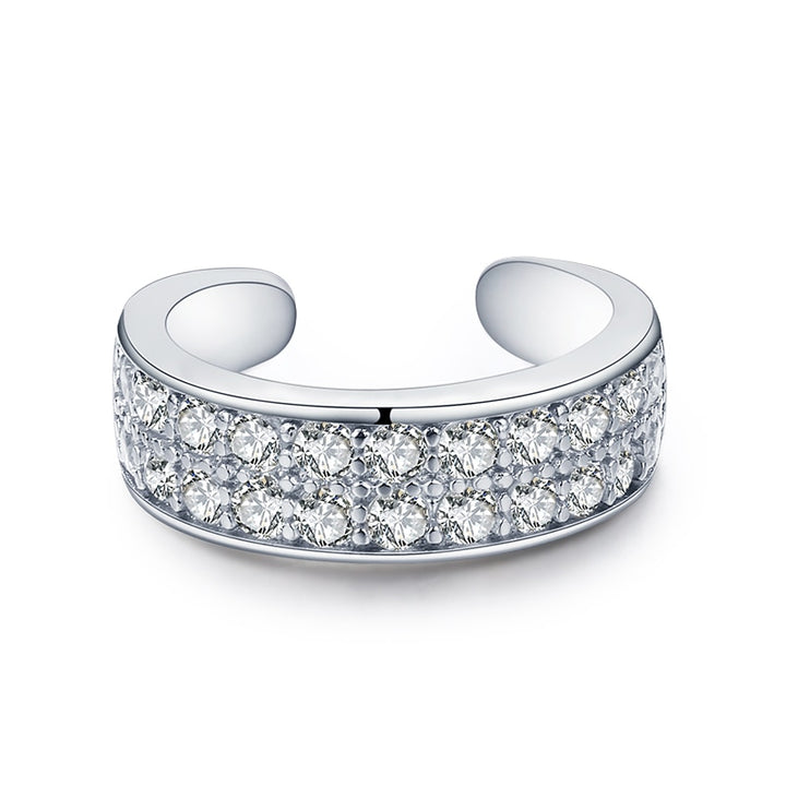 Boucle d'oreille cartilage sans trou strass - Femme - Argent 925. Un anneau argenté orné de strass étincelants pour une touche de glamour sans percer le cartilage.